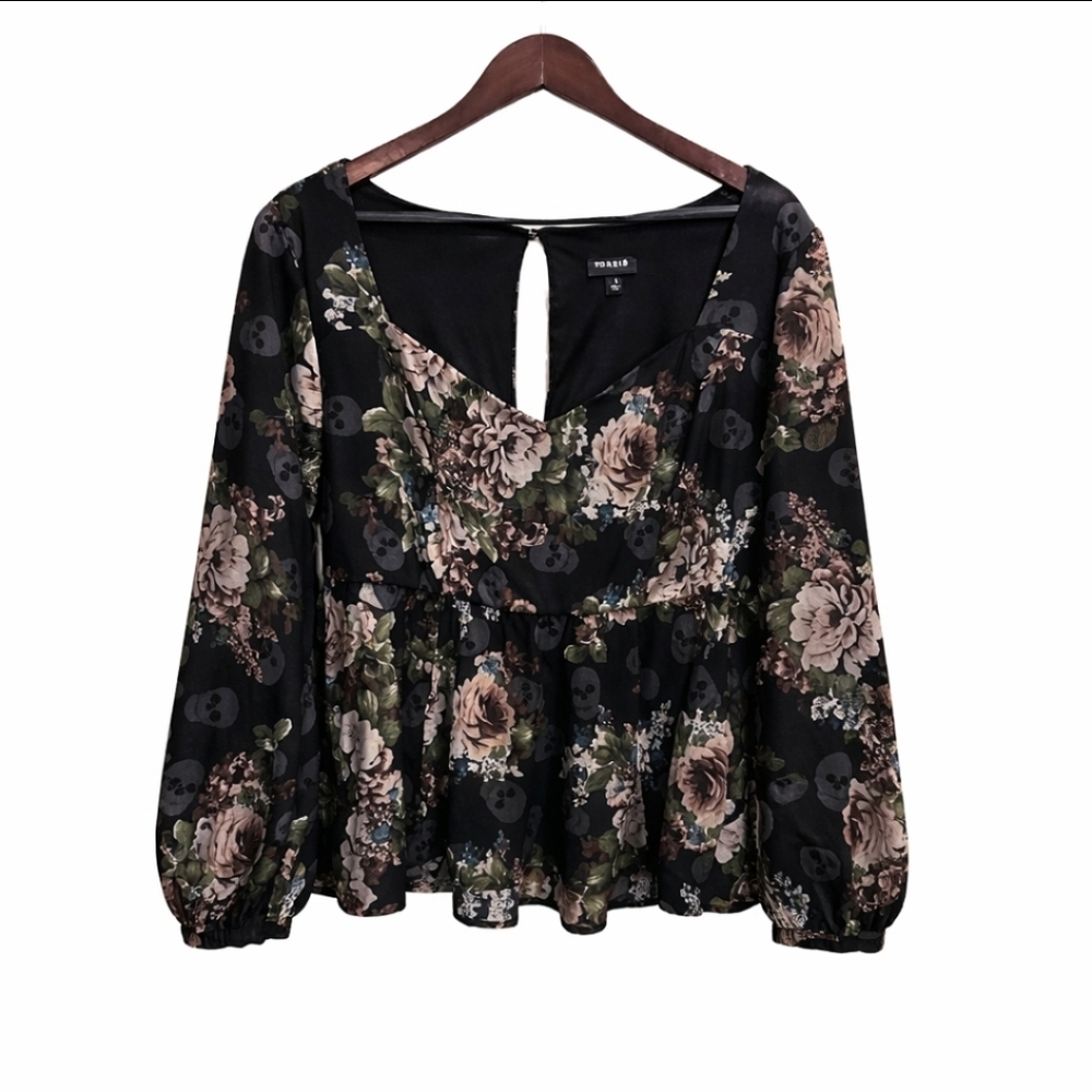 Torrid Black Floral Skull Pattern Babydoll Sweetheart Neckline Top Sz 1 (1X)